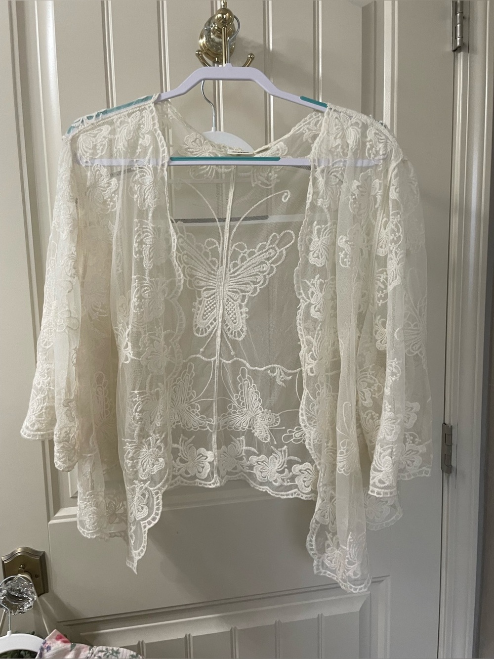 Lace Embroidered Sheer Kimono - White